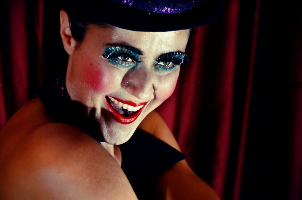 IV Festival “Palcoscenici d’Estate” – “Madame Brûlée in ‘C’est la Vie!’ ovvero ‘Le quotidiane acrobazie del vivere’”